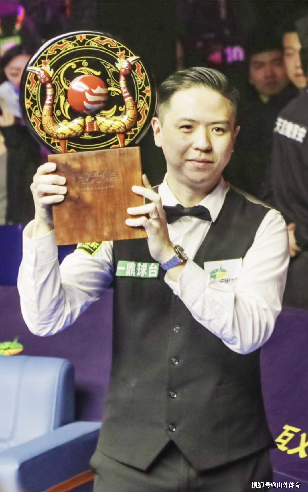 的舞台上 的舞台上